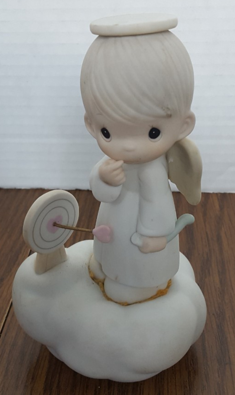 Precious Moments Sending My Love Figure(1985)
